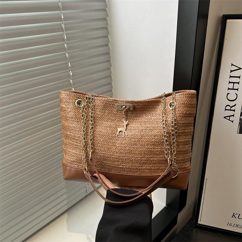 

Retro commuter texture chain portable shoulder bag women s summer new underarm bag tote bag women коричневый