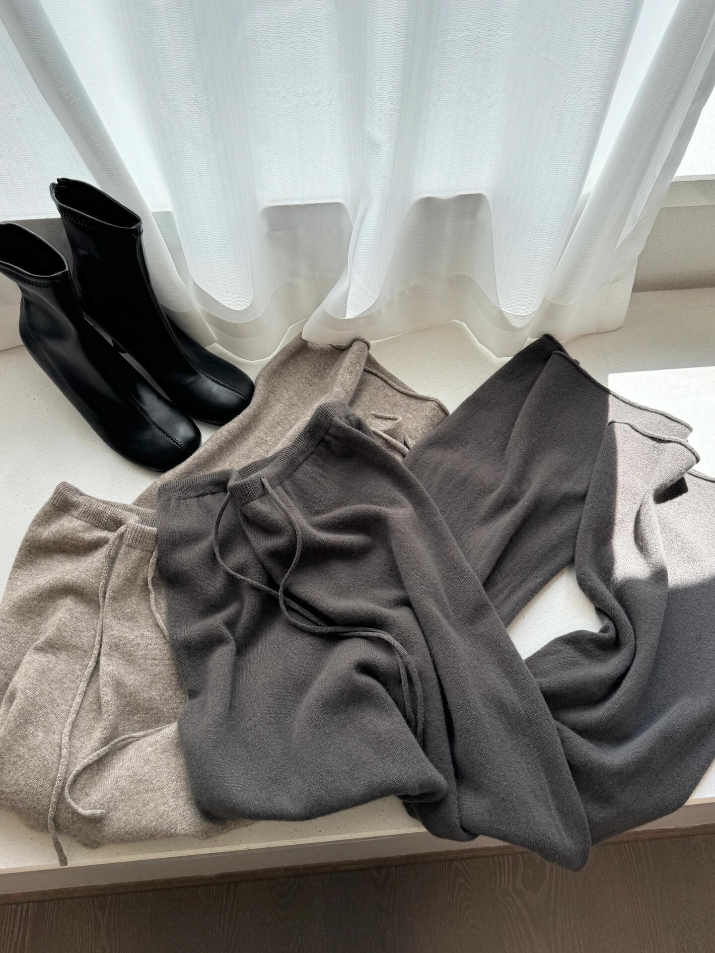 

CCC Women s High-Waist Slimming Knit Wide-Leg Pants for Autumn/Winter 2025 Small темно-сірий