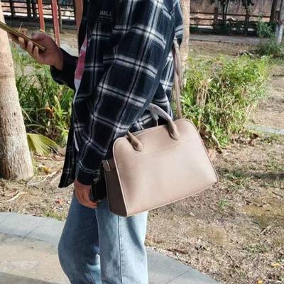 Bag Female All-in-one Shoulder Bag Female Premium Sense Niche Tote Bag Large Capacity Female Genuine Leather Commuter Bag