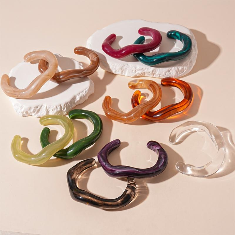 Fashion Unique Irregular Acrylic Cuff Bracelets For Women Simple Texture Multicolor Geometric Open Bangle Female Jewelry