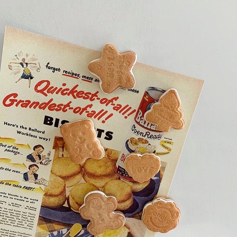 6pcs Cute Resin Bear Sandwich Cookie Fridge Magnets for Kitchen Refrigerator Whiteboard Personalized Locker Cabinet Decorative
