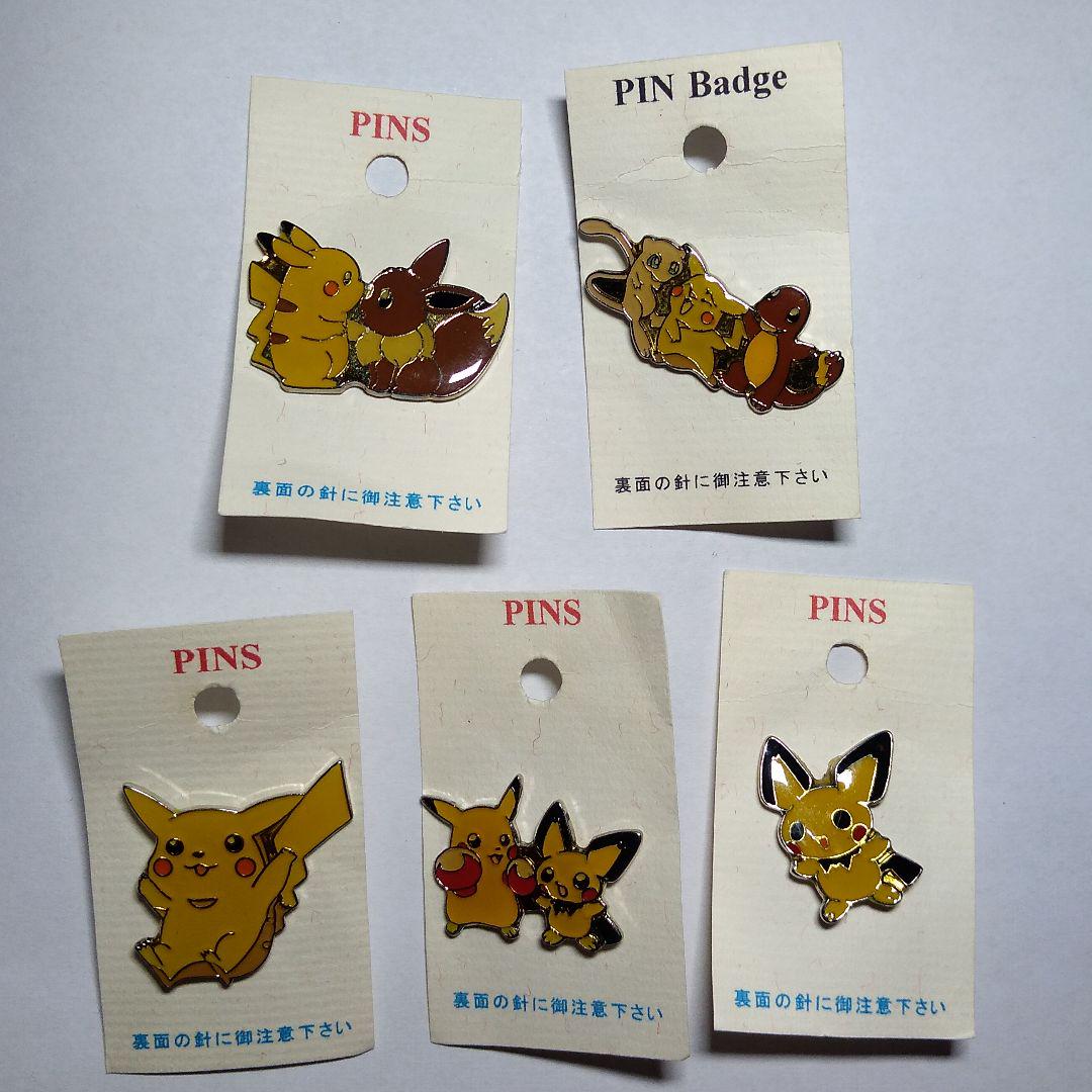

[USED] Pokemon Pikachu pin badge