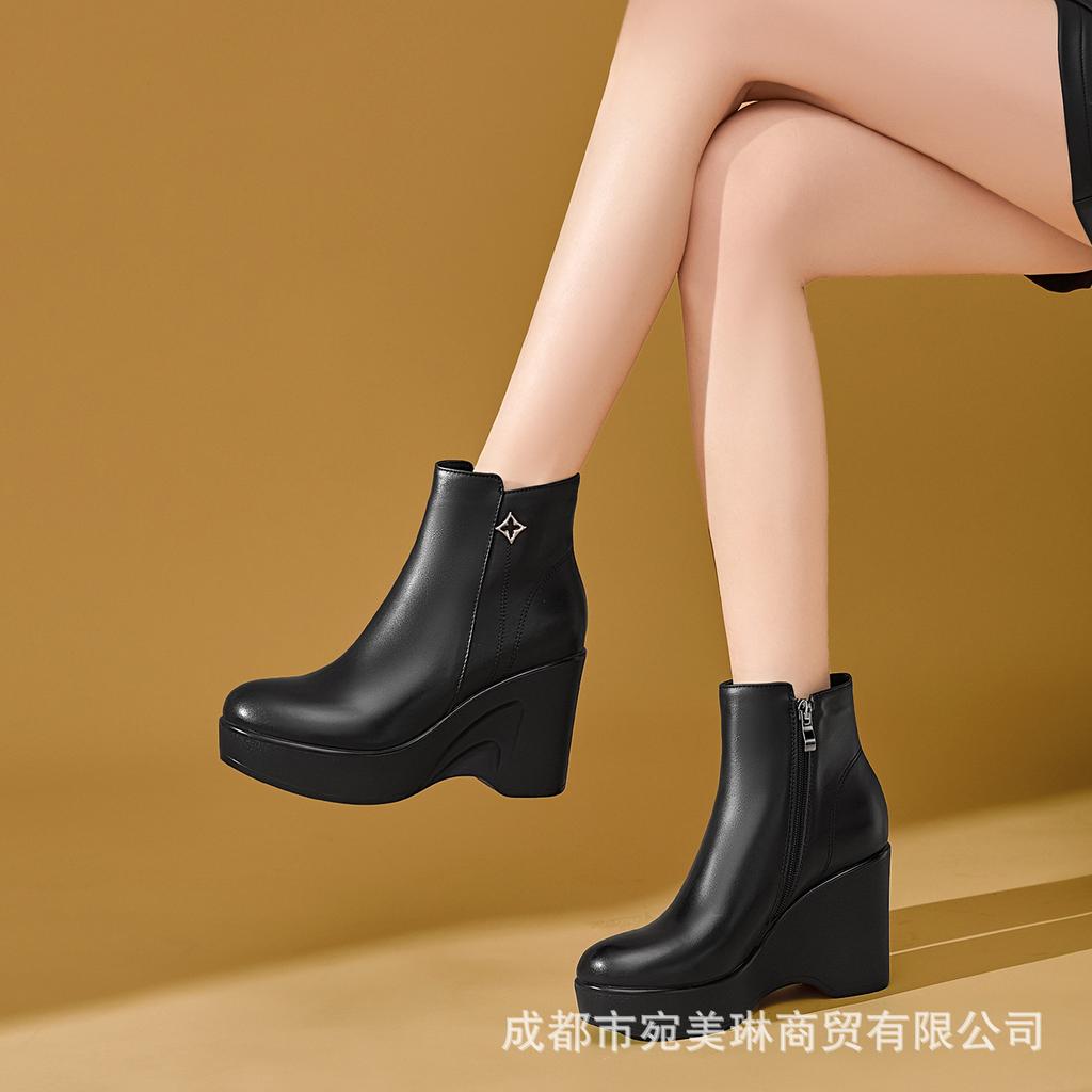 Round head small thick-soled leather short boots 2025 autumn and winter new muffin bottom slope heel versatile super high heel and ankle boots