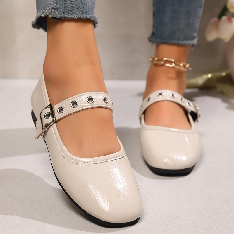 Spring and Autumn's New Round Toe Flat Flat One-shoulder Buckle Women's Single Shoes