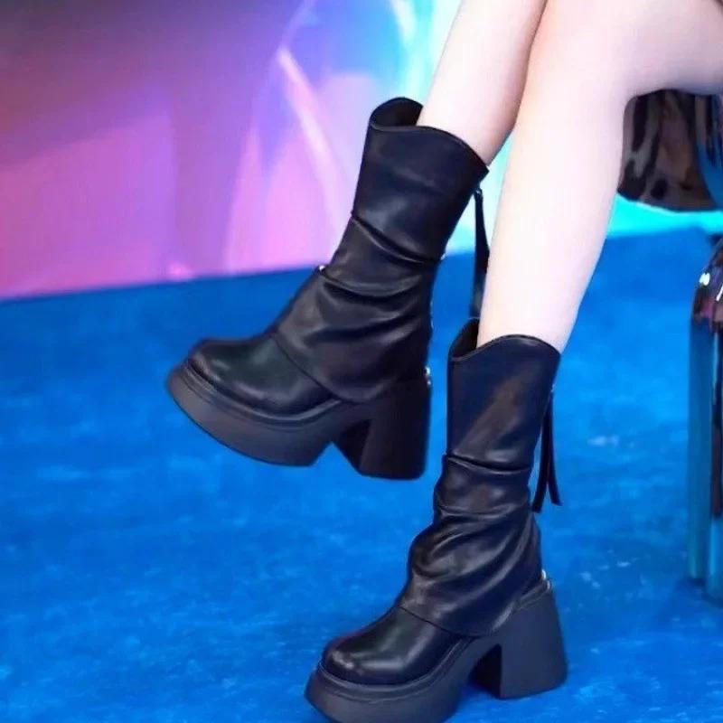 Autumn and Winter New Thick Soled Short Boots for Women, Fashionable Soft Leather Waterproof Height Increasing Slim Boots