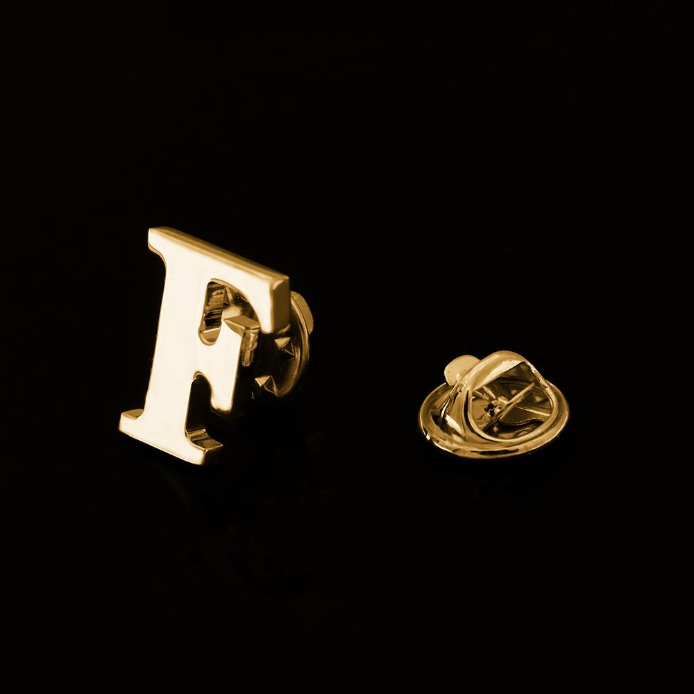 Quality Brass Initial A To Z 26 Letters Pin Golden Color Fashion English Symbol Design Men'S Suit Collar Lapel Brooch Pin