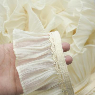 Pizzo Francese Beige con Bordo Rialzato per Tende, Decorazione da Tavola o Rifinitura per Abbigliamento