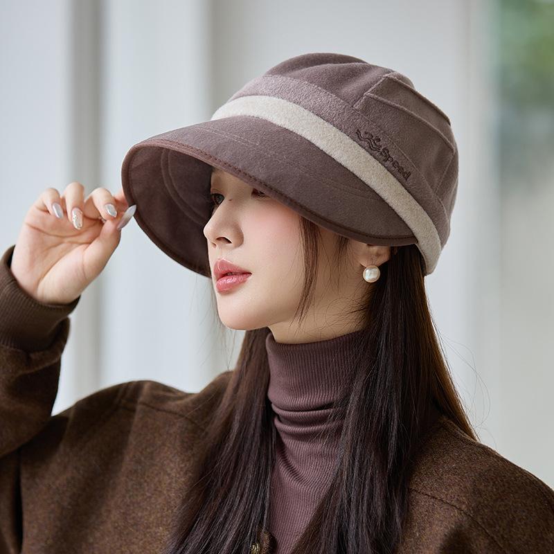 Autumn and Winter New Hat Women's Equestrian Hat Outdoor Windproof Warm Retro Newsboy Hat