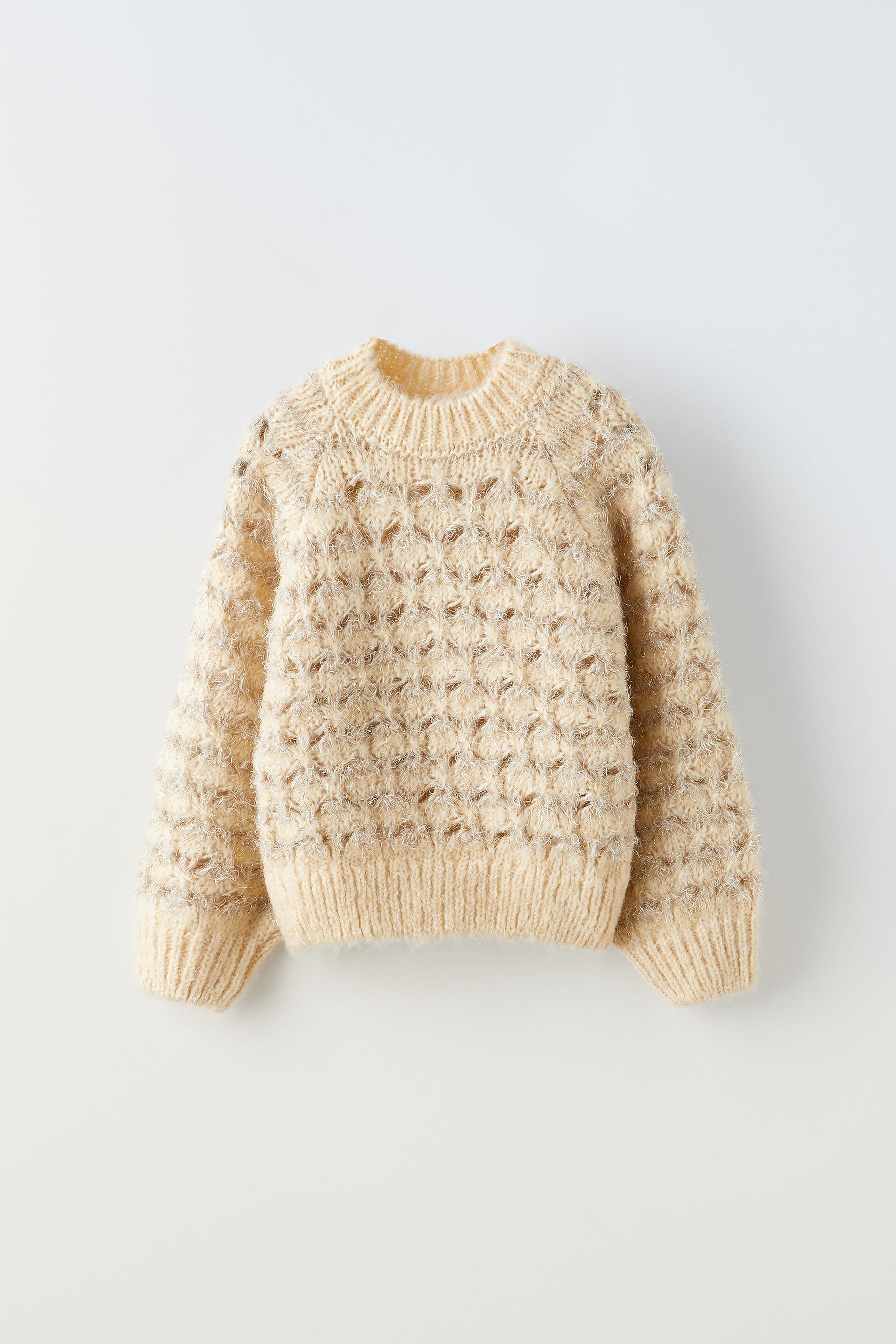 

ФАКТУРНЫЙ СВИТЕР СО СТРАЗАМИ