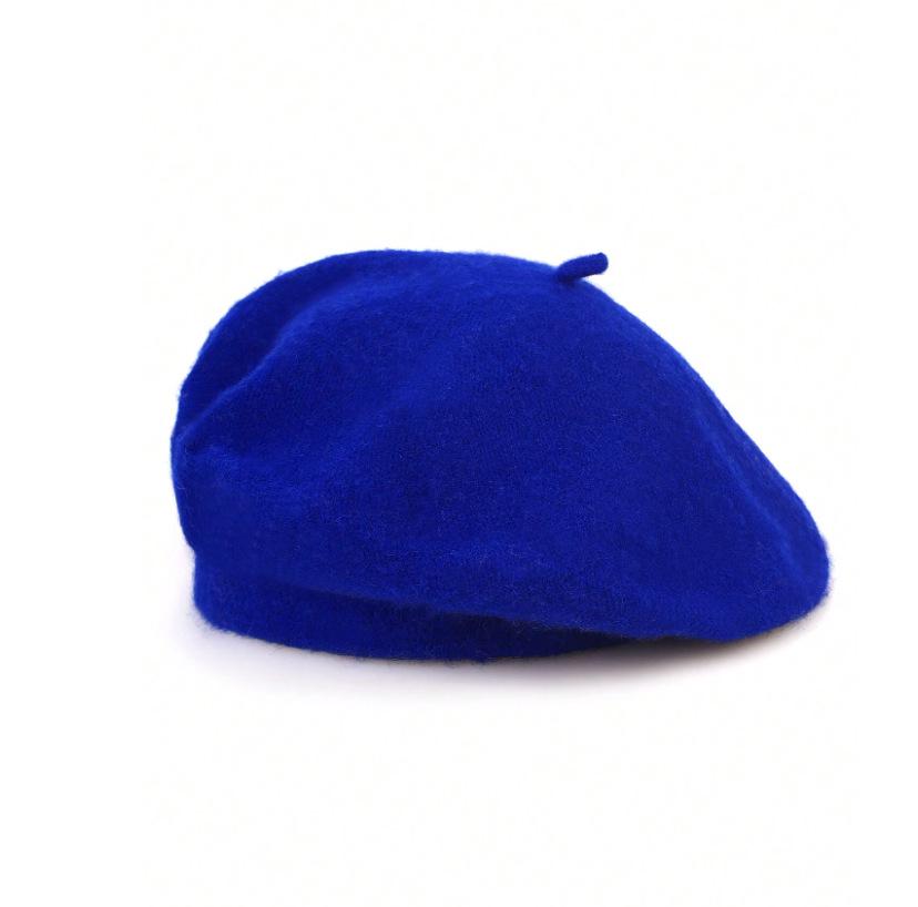 Vintage British Women's Wool Beret: Knitted Artist Hat for Autumn & Winter Warmth