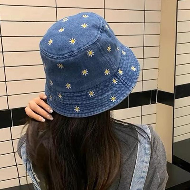 Chrysanthemum Embroidered Cowboy Smiling Face Fisherman Hat Women'S Sunshade Hat