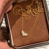 Vintage Brushed Inlay Diamond Stereoscopic Heart-Shaped Necklace Luxurious Charms Pendant Exquisite Collar Chain Wedding Jewelry
