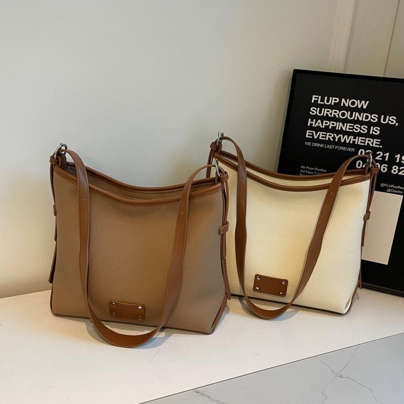 Commuter bag women's large-capacity new spring and summer shoulder messenger bag casual fashion bucket bag