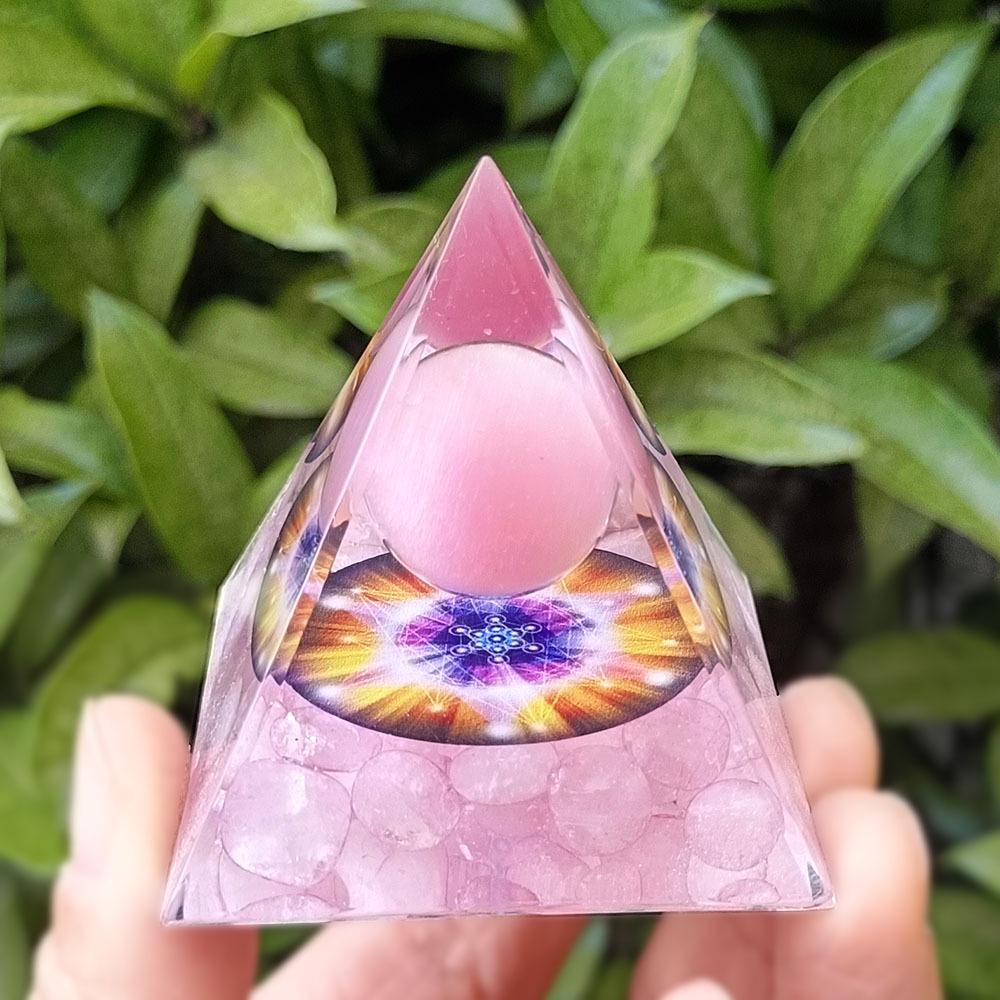 Pink Cat Eye Crystal Pyramid Ornament with Gold Lettering Resin Craft Gift 5 cm (Neutral Color Box Packaging)