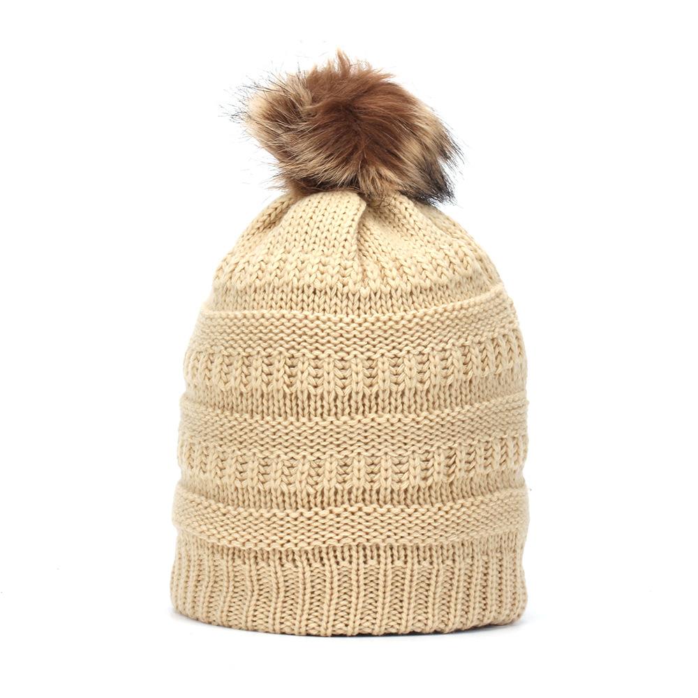 European and American hot-selling adult winter plush wool hat hairball warm knitted hat thickened hat