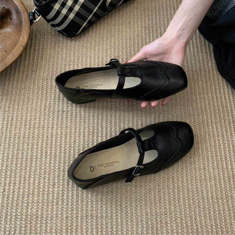 Retro flat-bottomed buckle with shallow mouth single shoes women's autumn new small leather shoes British Mary Jane shoes