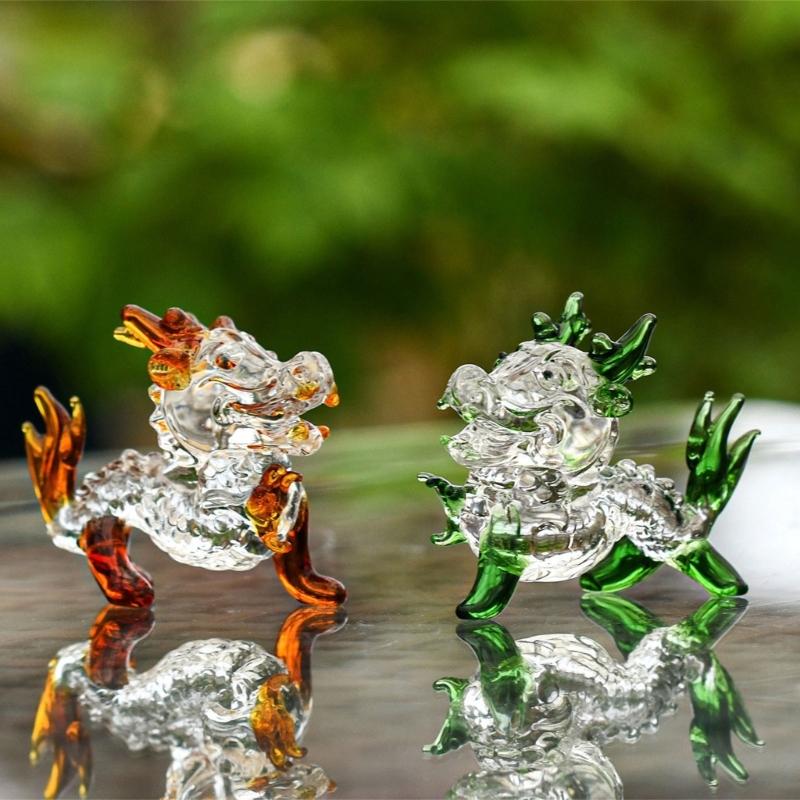 Einzigartiges Drachenornament Mini-Kristallskulptur Drachenornament Drachenminiaturen Figuren Symbol für Glück Reichtum