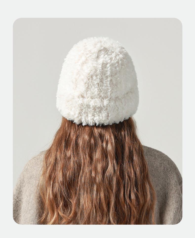 Women's Large Head Circumference White Knitted Wool Beanie - Fluffy, Warm, and Face-Slimming for Autumn and Winter