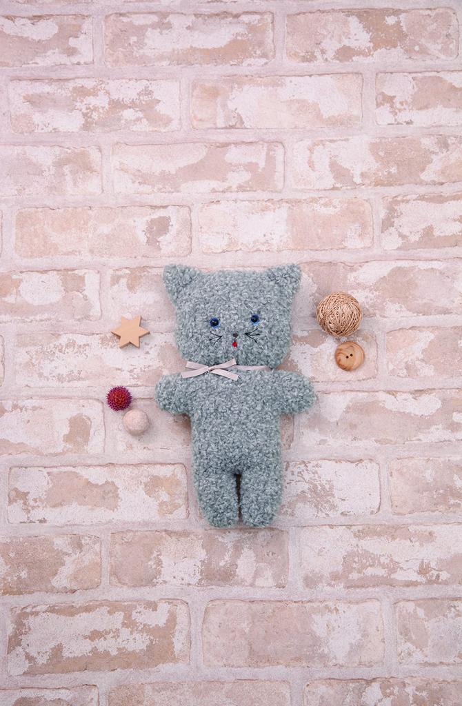 Hamanaka Hamanaka Craft Kit "Fluffy Dress-up Plush Toy Hum Cat H481-501"