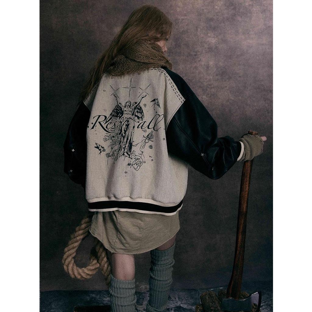 Jiayiku 2024 Herbst/Winter Retro Dunkler Print Leder Baseballjacke Unisex