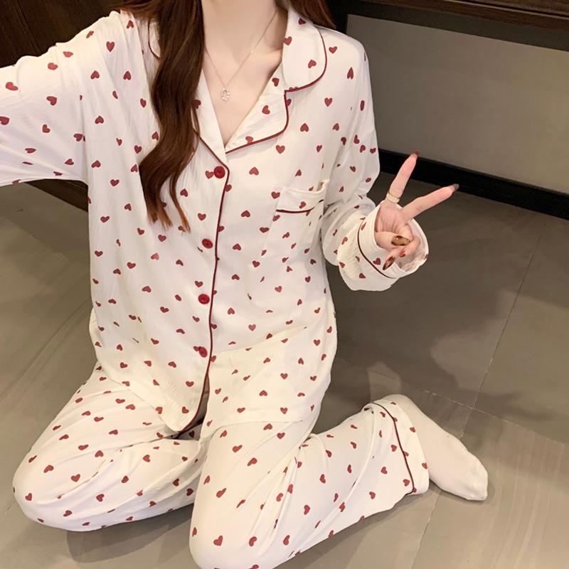 Women's Crinkled Fabric Long-Sleeve Pajama Set – Soft, Fluffy, Heart Design, Wearable Outside.