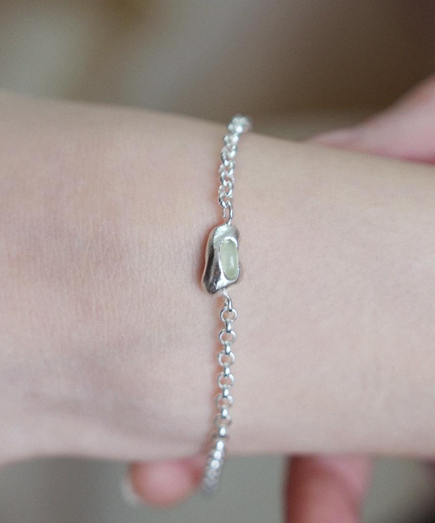 Reindeer Gentle Stone Bracelet 03