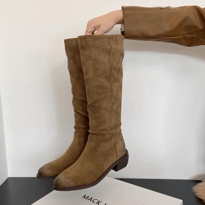 

Yueyu pointed boots 2025 autumn European and American new thick heel stacking boots wrinkled and thin temperament women s thin boots 35