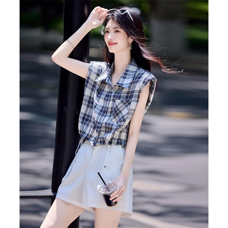 Women s Plaid Top and Sports Shorts Set L
