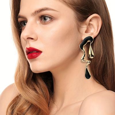 Orecchini a bottone a forma di goccia asimmetrica con goccia di olio nero irregolare creativo, gioielli in lega, stile vintage sexy per le donne, tutti i giorni