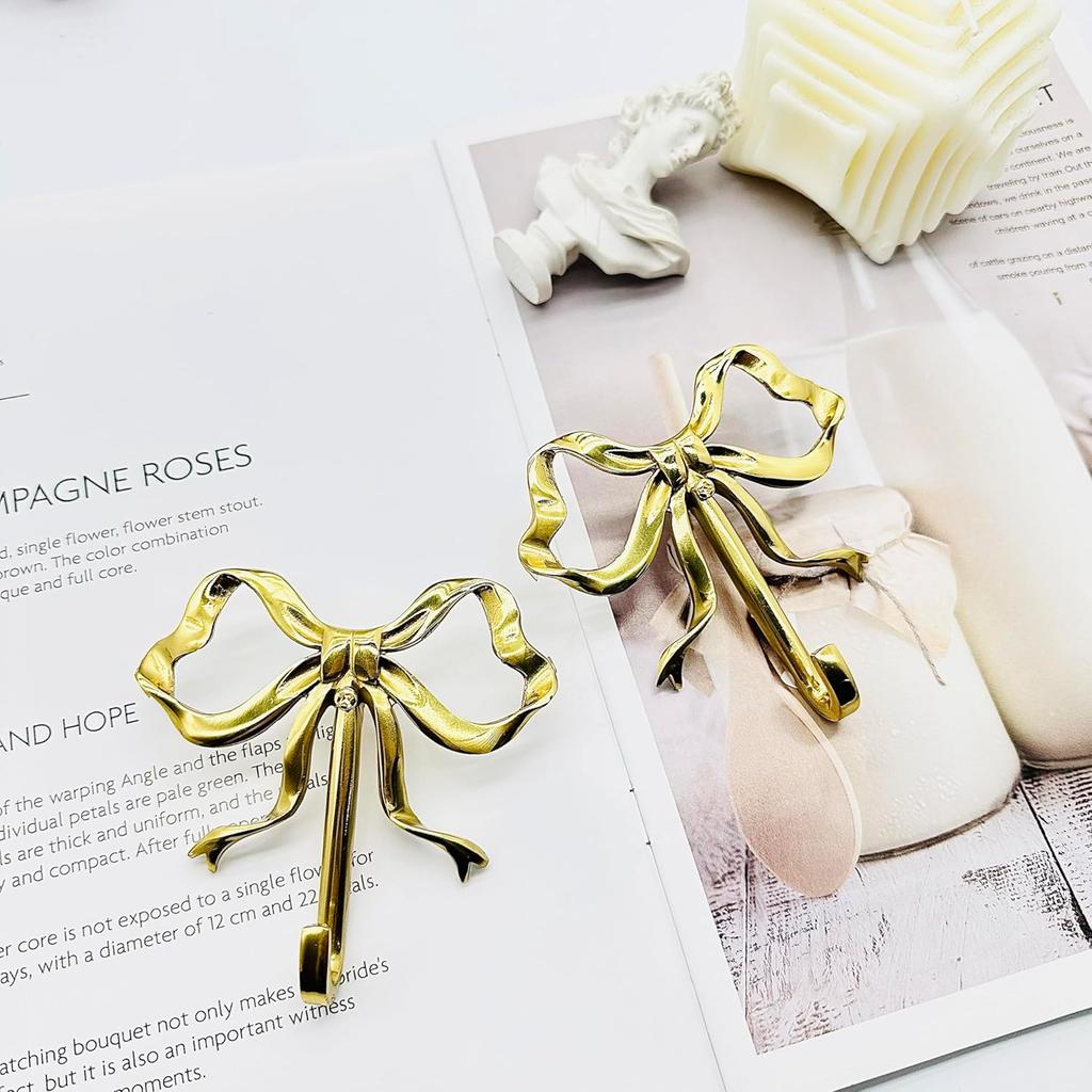 LUOZZY 2Pcs Bow Hook Bowknot Wall Hook Bow Hooks for Wall Multi-Purpose Hanging Brass Hooks for Coat Hat Towel Home Bedroom Supplies