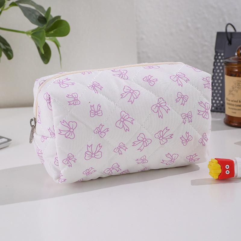 Travel Bag For Cosmetics With Polyester Fabric Large Capacity Portable Makeup Organizer For Travel And Home Use