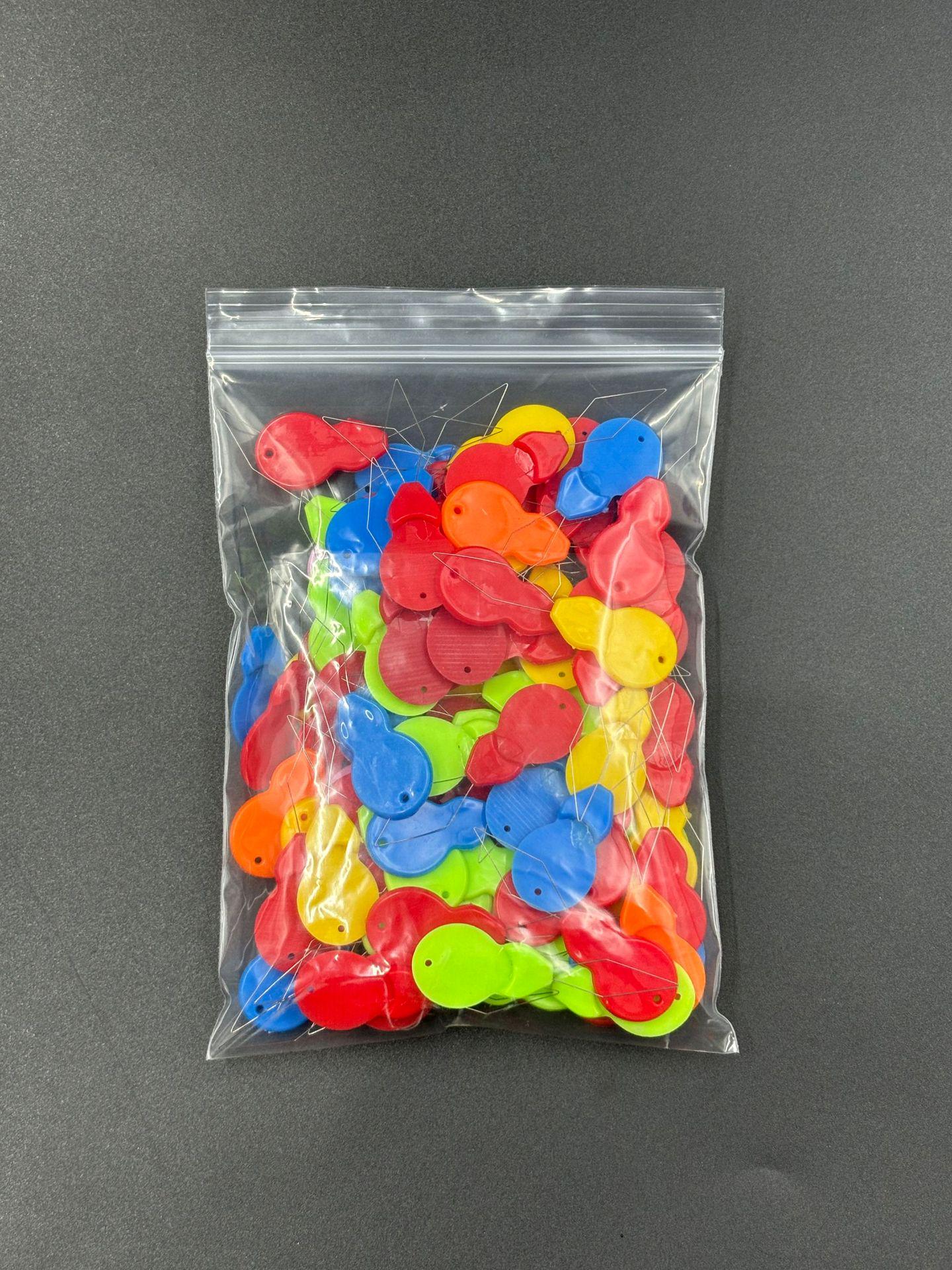 

Colorful Plastic Gourd Needle Threader for DIY Sewing & Cross Stitch Standard, 0.43g