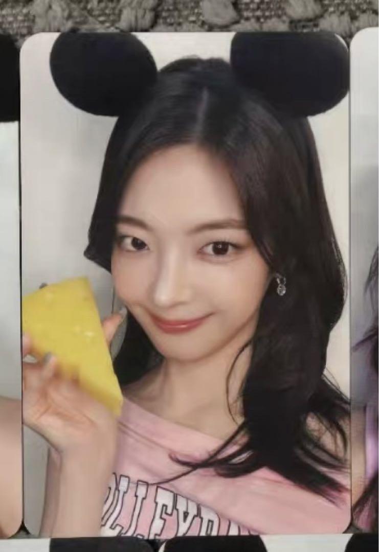 

[USED] itzy GWBG makestar 4.0 bonus trading card rear