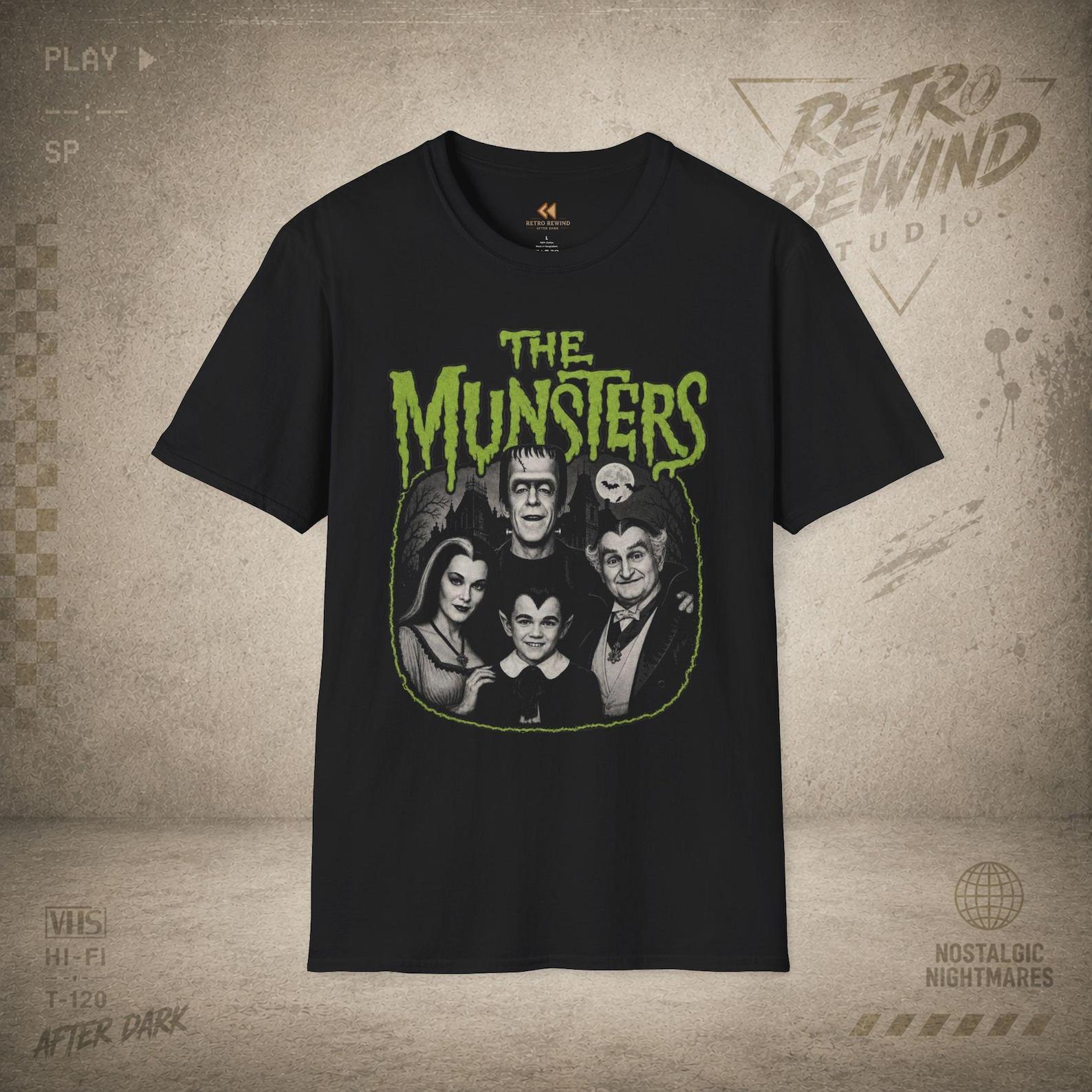 The Munsters family portrait T-Shirt | Retro horror TV logo L