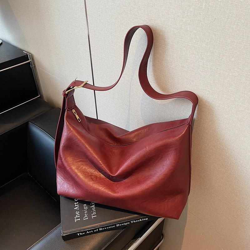 Popular Bags Women's Retro Niche Commuter Tote Bag Versatile Shoulder Messenger Bag