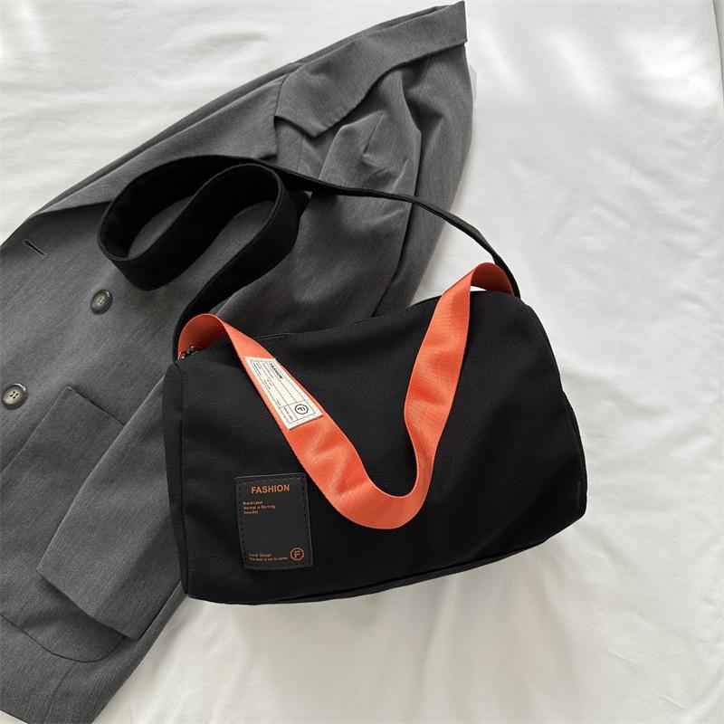 

Популярная сумка-тоут, осенняя новая повседневная и модная сумка через плечо, простая ретро-сумка большой емкости Without pendant