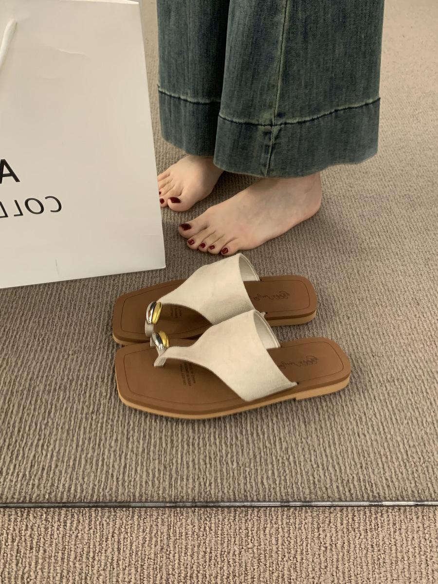 

French retro metal buckle set toe slippers 2025 summer new niche Korean version open-toed flip-flops beach sandals 35