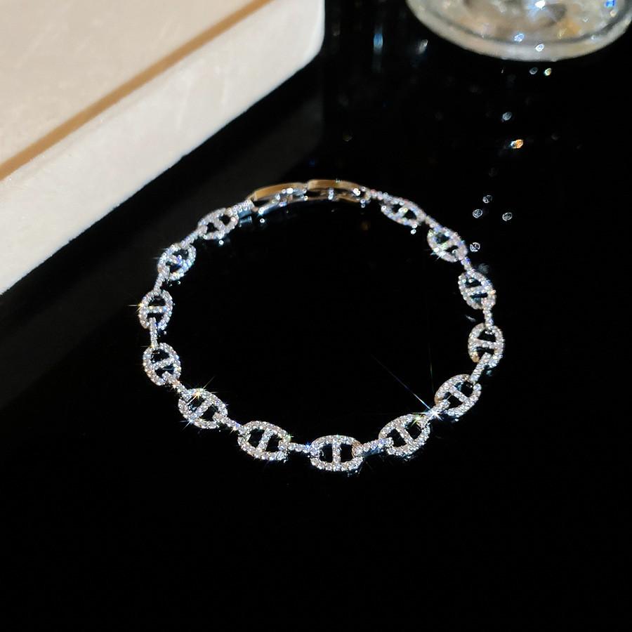 Fashionable Silver Zircon Flower Cuff Bracelet For Women Office Wear Accessory