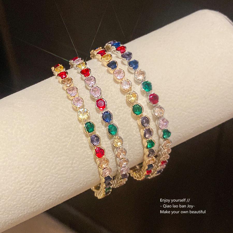 Copper Zircon Round Cuff Bracelet For Women With Vintage Geometric Pattern And Stylish Look
