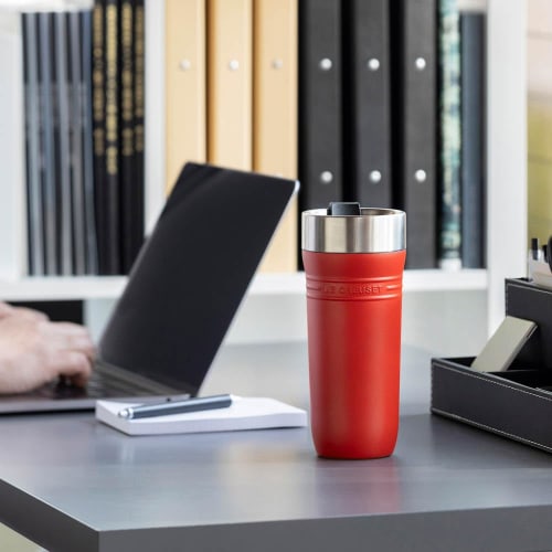 [Red Dot Design Award 2025 Winner] Le Creuset Travel Tumbler/Mug/Water Bottle, 350ml, Cherry Red, Stainless Steel, Vacuum Insulated, Keeps Drinks Hot