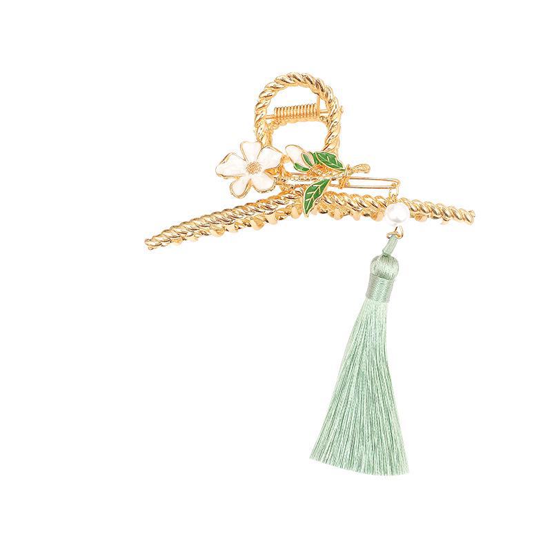 Elegant Hanfu Shark Hair Clip with Long Tassel for Women's Makeup and Hair Accessories