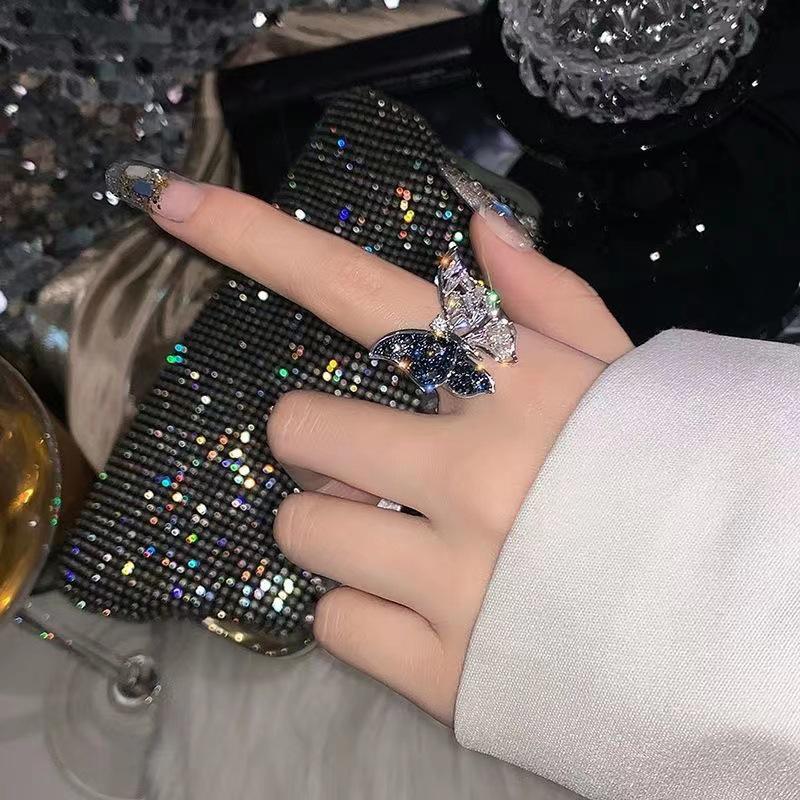 Modrý zirkonový motýlek Otevírací nastavitelný prsten pro ženy Dívky Módní Lehký luxus Jemný Pokročilý pocit Prsten na prst Šperky