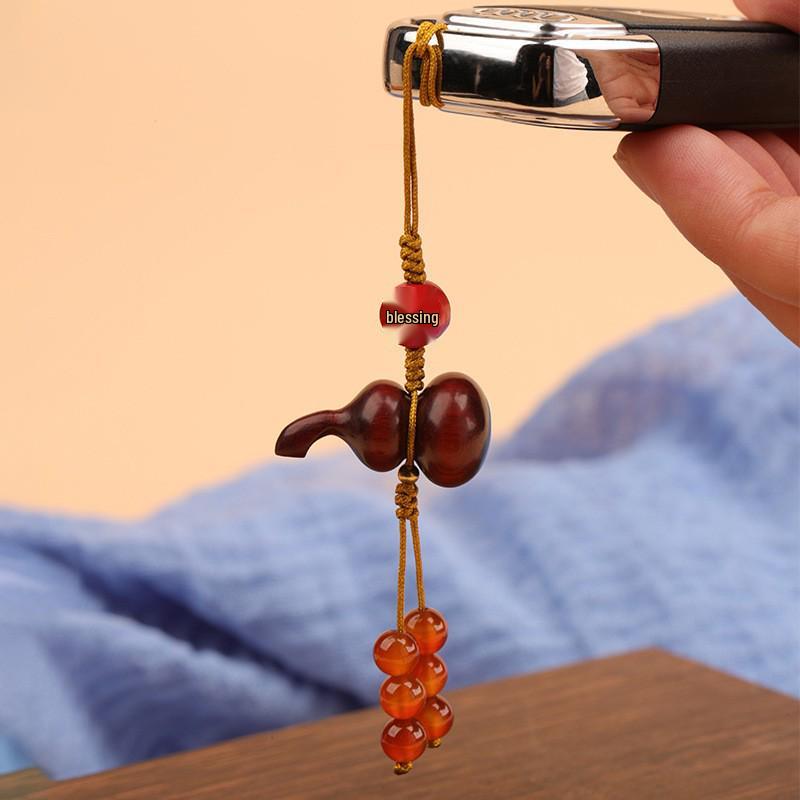 Red Sandalwood Cinnabar Gourd Keychain: Exquisite Small Leaf Pendant for Double Fortune and Longevity.