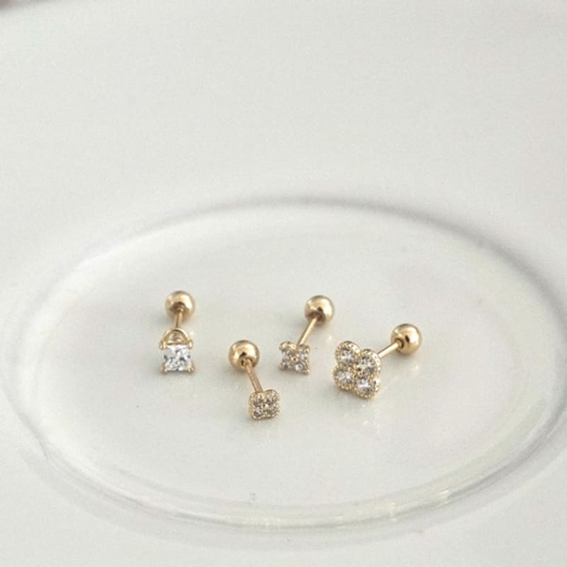 youngglow 14k clover piercing (2size)
