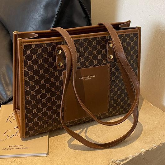 

Сумка премиум-класса большой вместимости женская 2025 новая модная принтованная сумка через плечо для поездок на работу универсальная сумка-тоут темно-коричневого