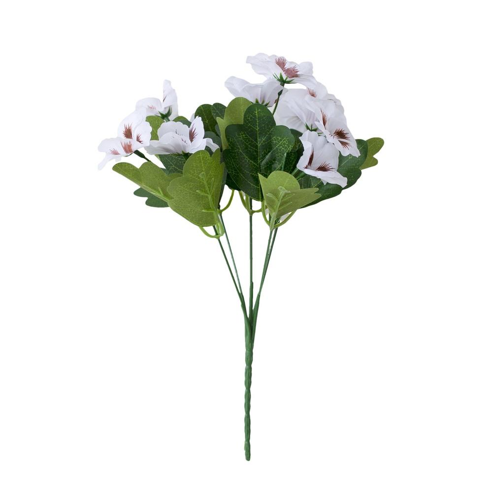 

Lifelike Appearance Silk Pansy Flowers Detailed Petals белый