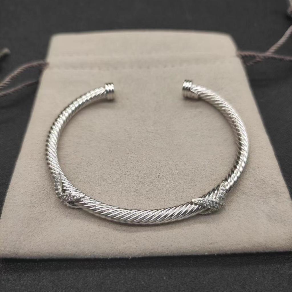 2025 New Style DY Bracelet - High-quality Jewelry in Fashion for Men and Women in A Stylish and Retro Package