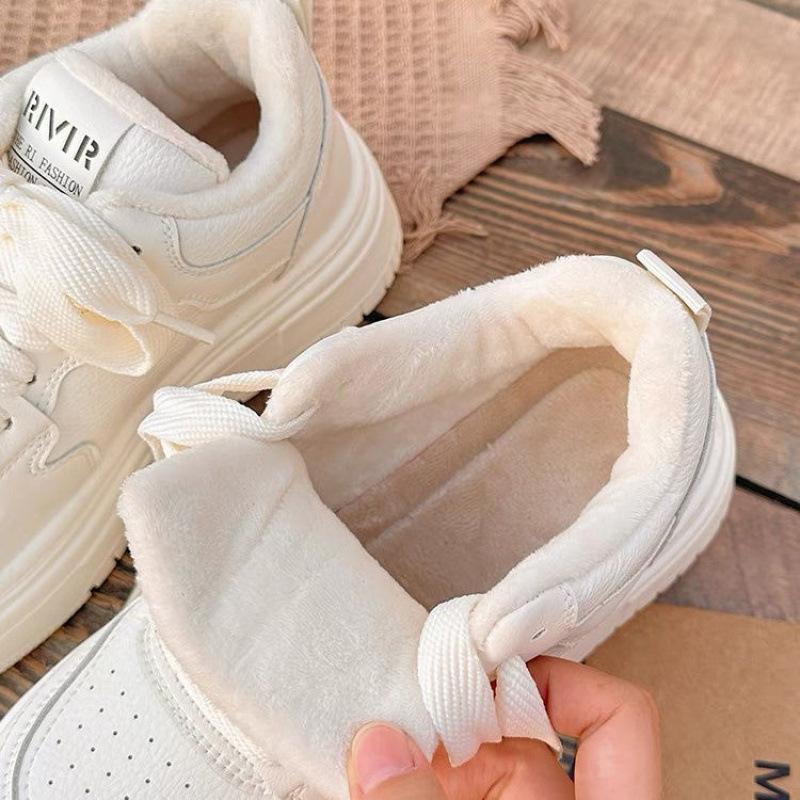 Dopamine platform white shoes women's shoes new autumn and winter 2025 explosion velvet two cotton shoes non-slip sports and leisure