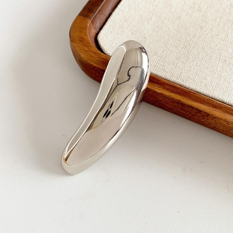 Metal Geometric Glossy Broochs For Women Unique Exquisite Suit Corsage Pins Party Jewelry Fashion Accessory