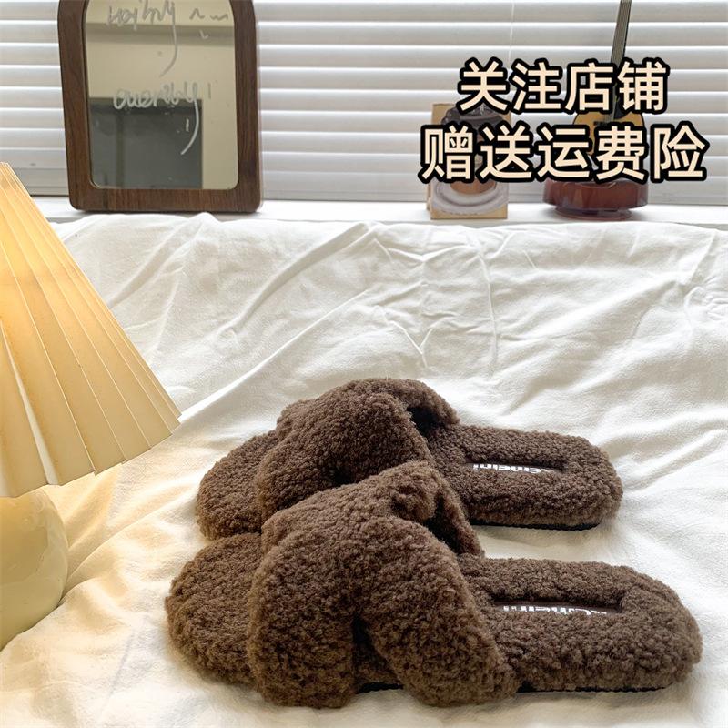 [Uncle Shoes] Comfortable Autumn and Winter Retro 2025 Flat-bottomed Maternity Feeling New Slippers for Women To Wear French Hair Drag Height